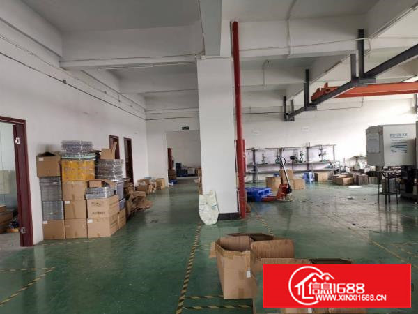 塘厦莲湖新出超靓一楼750平,带行车地坪漆,院子空地大。