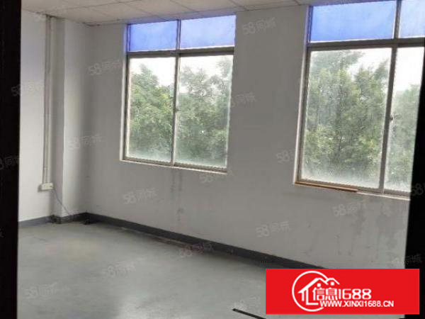 龙岗南联新出楼上300平厂房出租精装修可办环评仓库带电梯