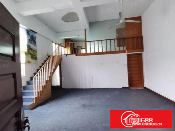 新安大桥新出一层楼800平租1万，精装修办公室，有电梯，水电