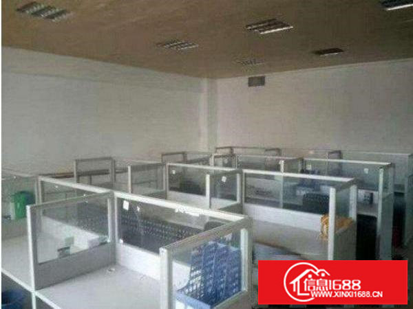 平湖鹅公岭楼上标准厂房1000平空地大火热招租