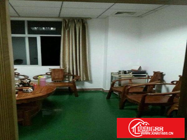 坑梓龙湾路口厂房1600平米