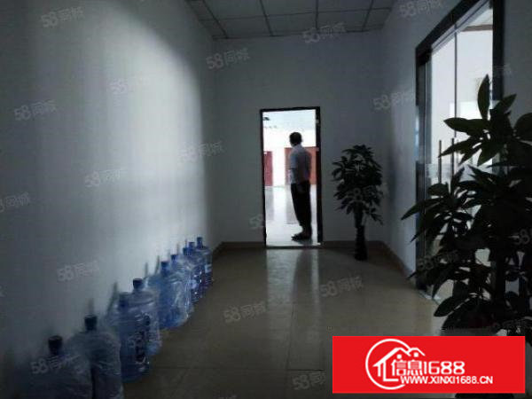 华南城旁,楼上工业厂房出租