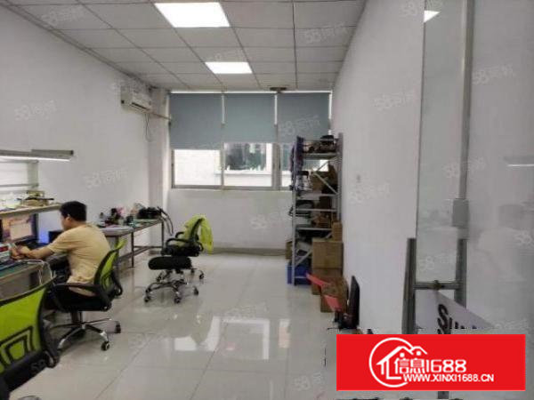 荷坳地铁口1000米，一楼850平标准厂房