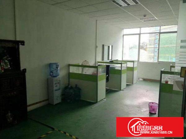 大浪劳动者广场附近新出楼上400平带装修厂房急租