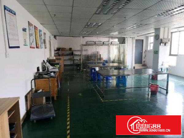 沙井共和楼上精装修厂房200平米带水电无转让费