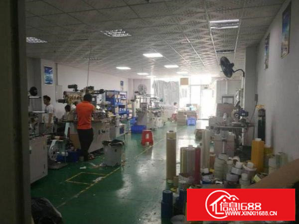 横岗志盛社区原房东，现成装修楼上400平厂房;带地坪漆