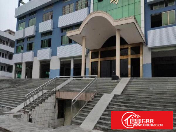 东莞超旺街铺300方招租，大马路上，人气超旺，周边配套齐全