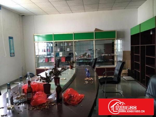 凤岗嘉辉豪庭独门独院厂房出租3600平　官井头大运