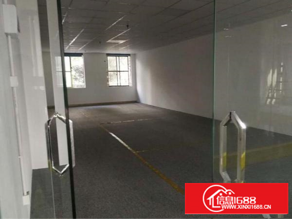 坂田地铁站附近158/200/600平米厂房出租