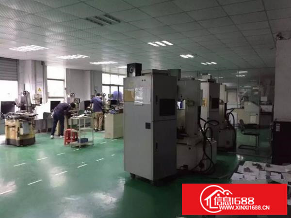 平湖新木村标准厂房一楼1700平米豪华装修无转让费