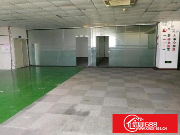 观澜丶库坑工业园精装修楼上900平厂房出租！