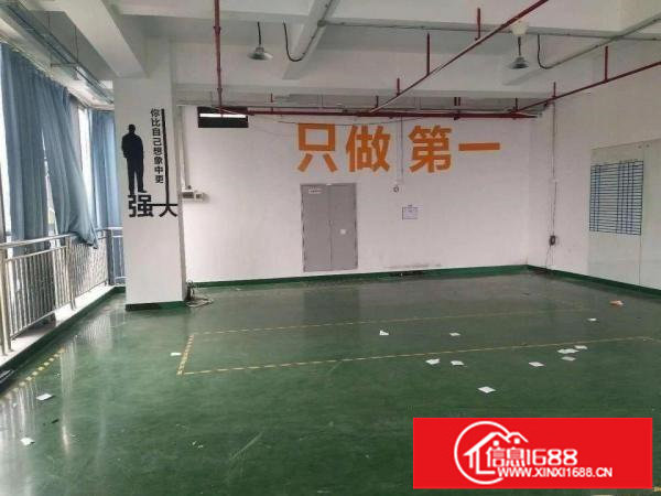 龙华大浪新百丽旁新出楼上1400平简装厂房招租！！