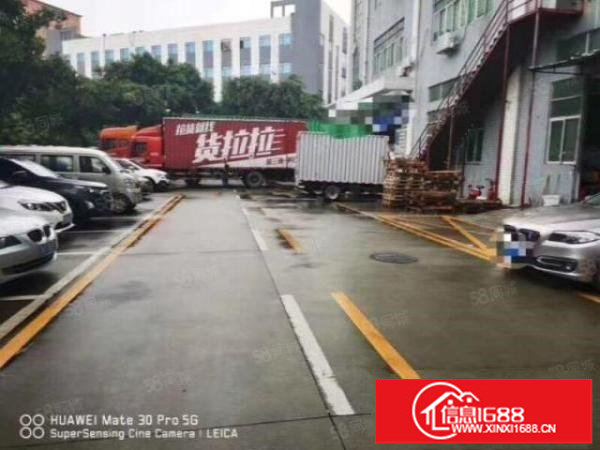 福永新出一楼1100平带红本厂房园区空地大适合仓库物流