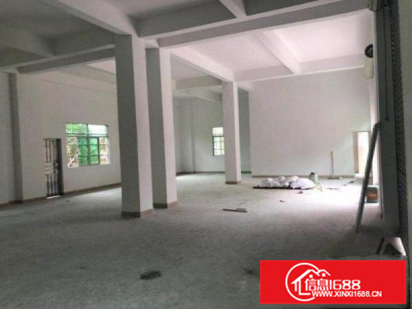 秋长单层390平标准厂房形象好停车进出方便