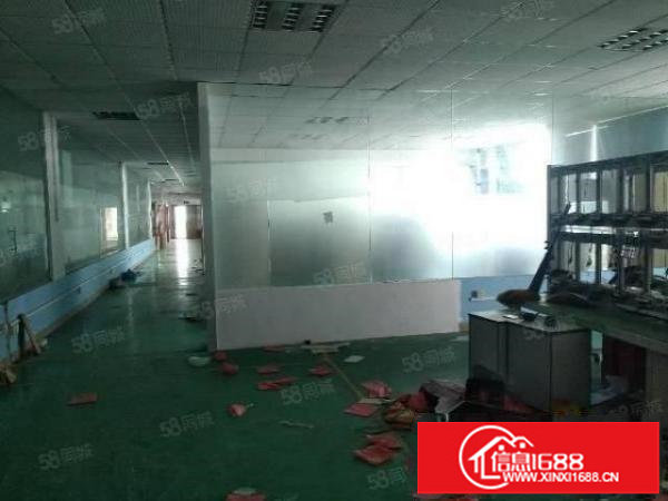 坪地新出楼上450厂房出租，带装修