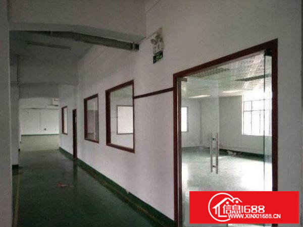 坂田2楼厂房650平方招租，水电齐全，空地大，周边配套齐全