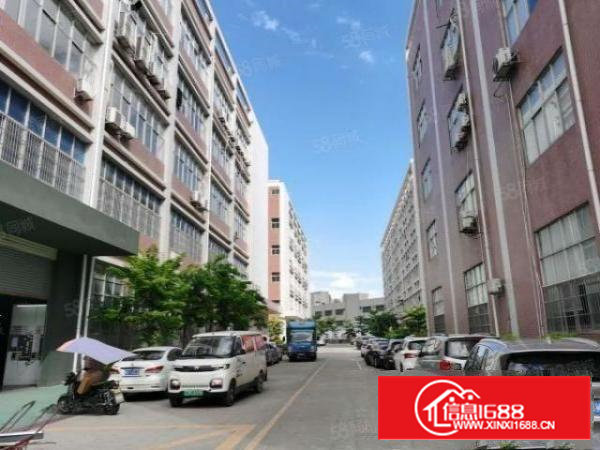 石岩水田靠龙大高速出口新出楼上整层3380平红本厂房招租