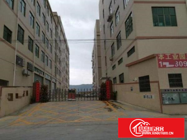 全新厂房三楼1800平，现成办公室，主线到车间，地坪漆！