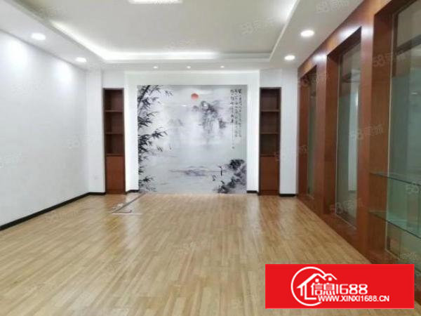 西乡大道臣田社区附近大型工业区精装2600平，拎包入住