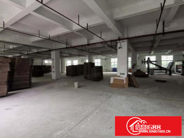 坂田五和花园式办公厂房一楼1376平可分租