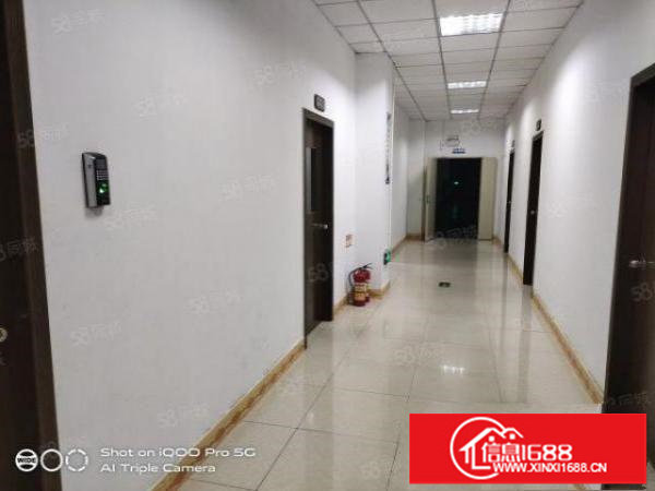 光明原房东厂房出租3楼2000平米，带红本，精装修，二押一付