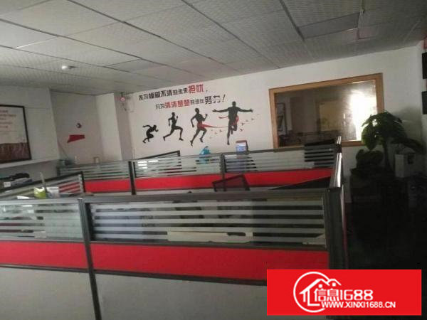 平湖良安田新出3楼带豪华装修厂房急租