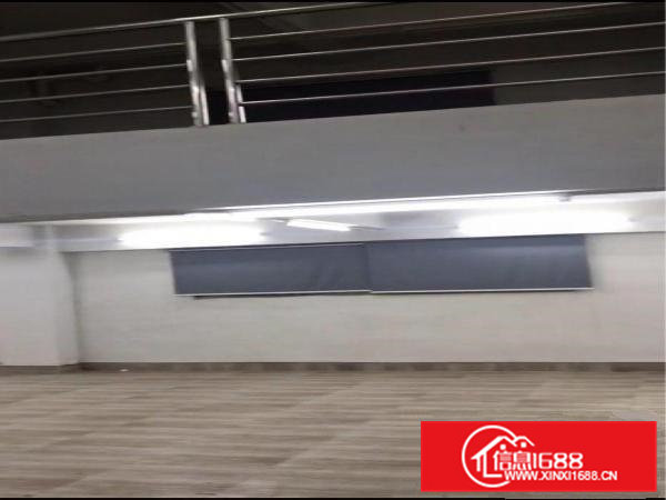 中介勿扰，底层四百平，两层共668平，可做公司，仓库，加工