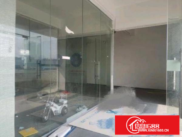 清溪镇中心新空出楼上800平厂房