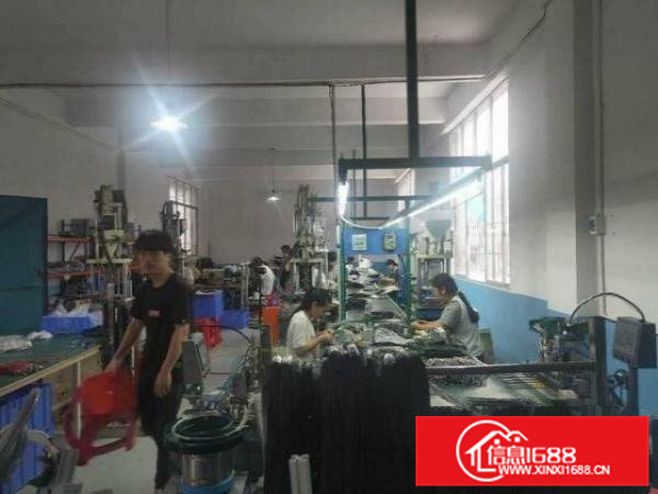 茶山超朗村出租300平米可做五金吸塑设备一楼厂房