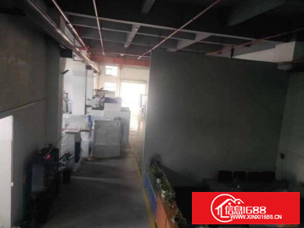 石涌转租带现成行车厂房一楼500平方，层高6米