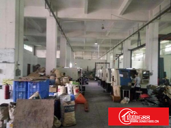 龙岗标准厂房三层现分租一楼带行车厂房1100平米层