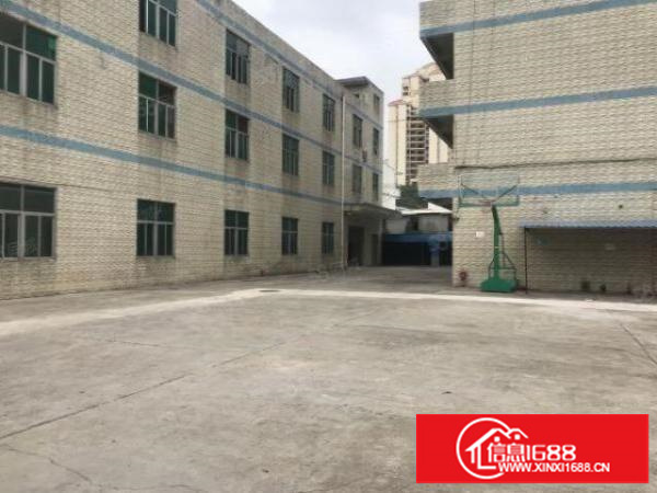 富民工业区独院二楼单层800平米，中间无主长方形