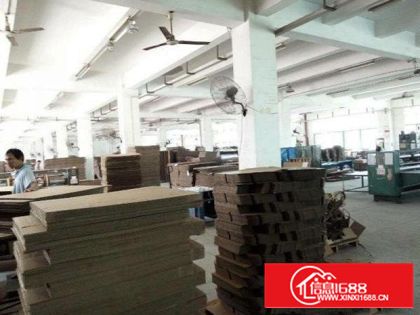 沙井二楼1000平带2吨货梯，有吊机口，产证齐全