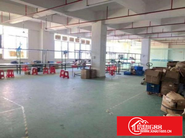 水电齐全精装修办公室，二楼厂房出租660平凤岗金凤凰工业