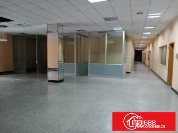 全新花园厂房出租2800方2楼一层