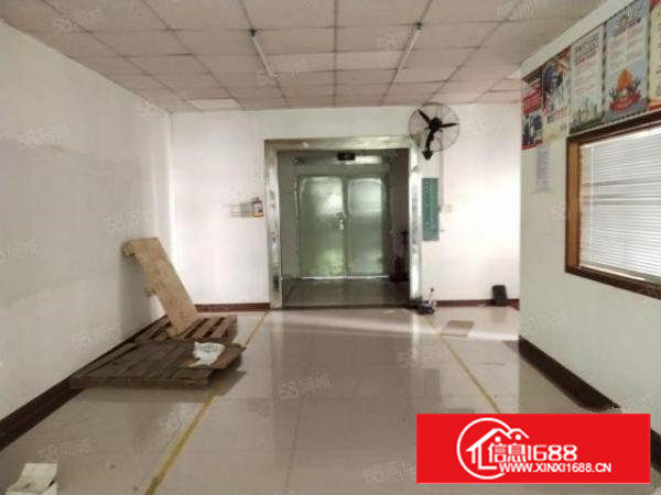 西乡大道，银田工业园，电梯口户型，新出楼上厂房带装修380平