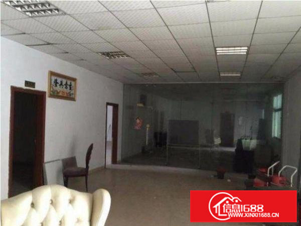 常平袁山贝原房东钢构1200平方米厂房出租(现成办公室装修)