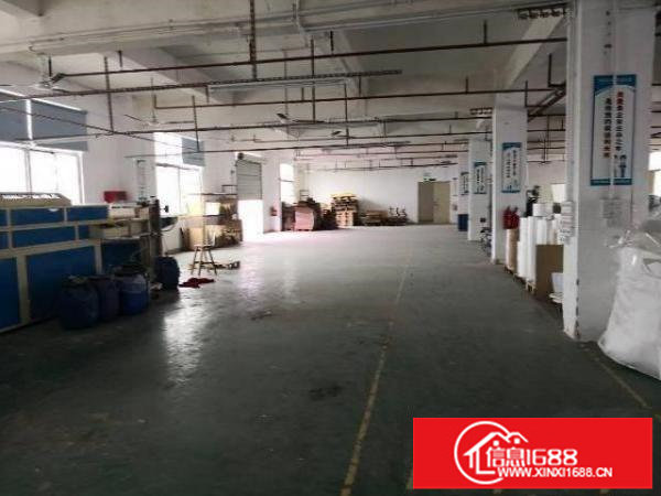 龙岗爱联嶂背工业区一楼1000平出租可分租带航车