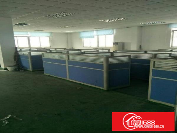 300平方现成办公室车间吊顶