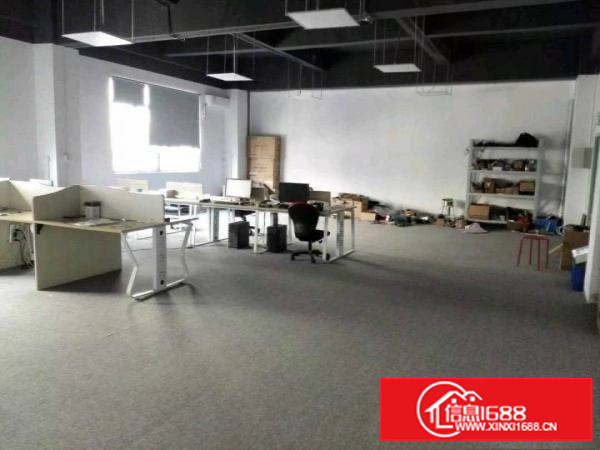 客户到期坂田上雪科技园东区厂房550平米精装修