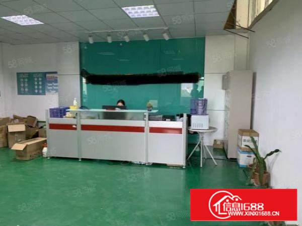 石岩外贸工业区新出楼上1300平原房东厂房，精装修大气前台