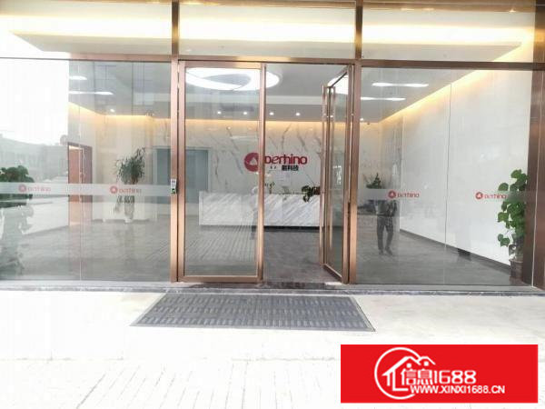 坂田五和地铁口2000平一楼,高9米厂房出租。