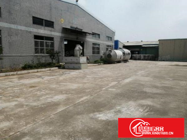 大沥镇钟边有铝材厂房转让，现成办公室，水电齐全，滴水8米！