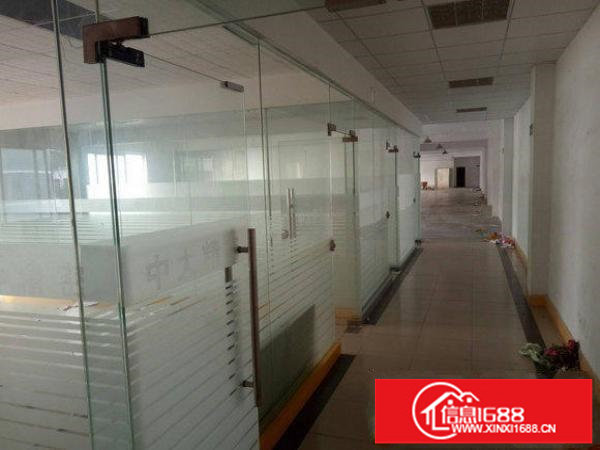 出租坪山新区坑梓3楼精装修900平米厂房