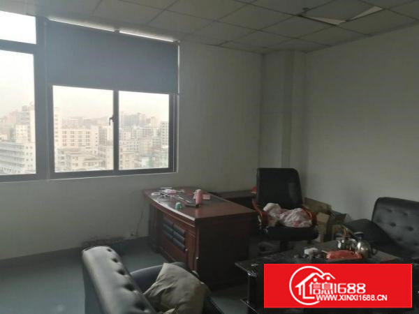 乌沙新安大桥楼上1000平带精装修厂房出租！