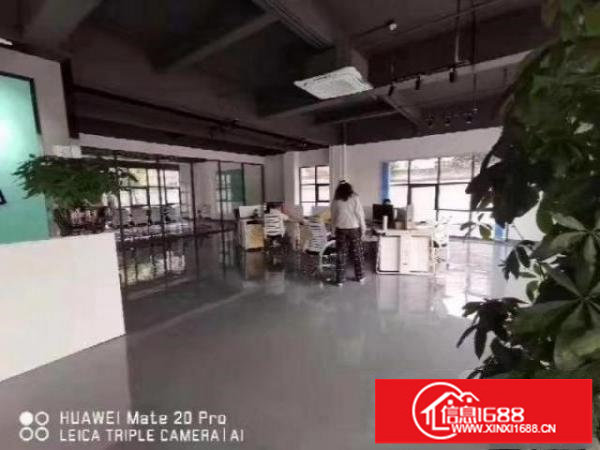 龙华精装修独栋小三层1380对外招租