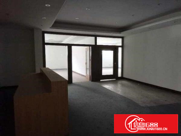 长安厂房出租乌沙新出楼上1000平方米水电齐全精装修