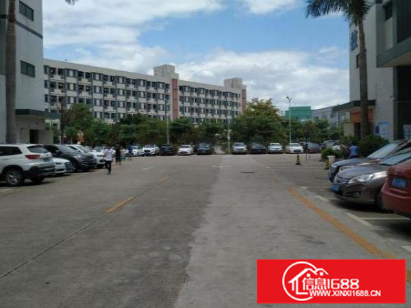 章阁楼上精装修厂房办公室400平带仓库