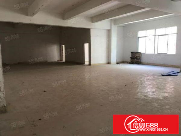 坪山大窝新出楼上带电梯厂房出租