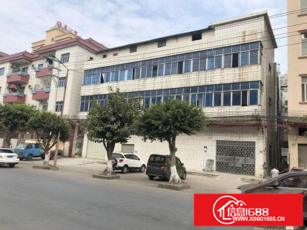 大路边厂房出租，可做铺面，前面16米路